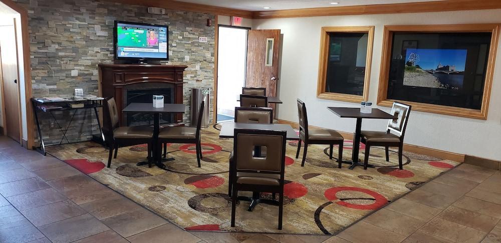 סידר רפידס Econo Lodge מראה חיצוני תמונה