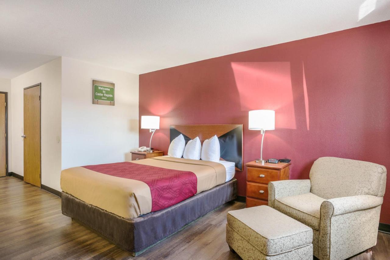 סידר רפידס Econo Lodge מראה חיצוני תמונה