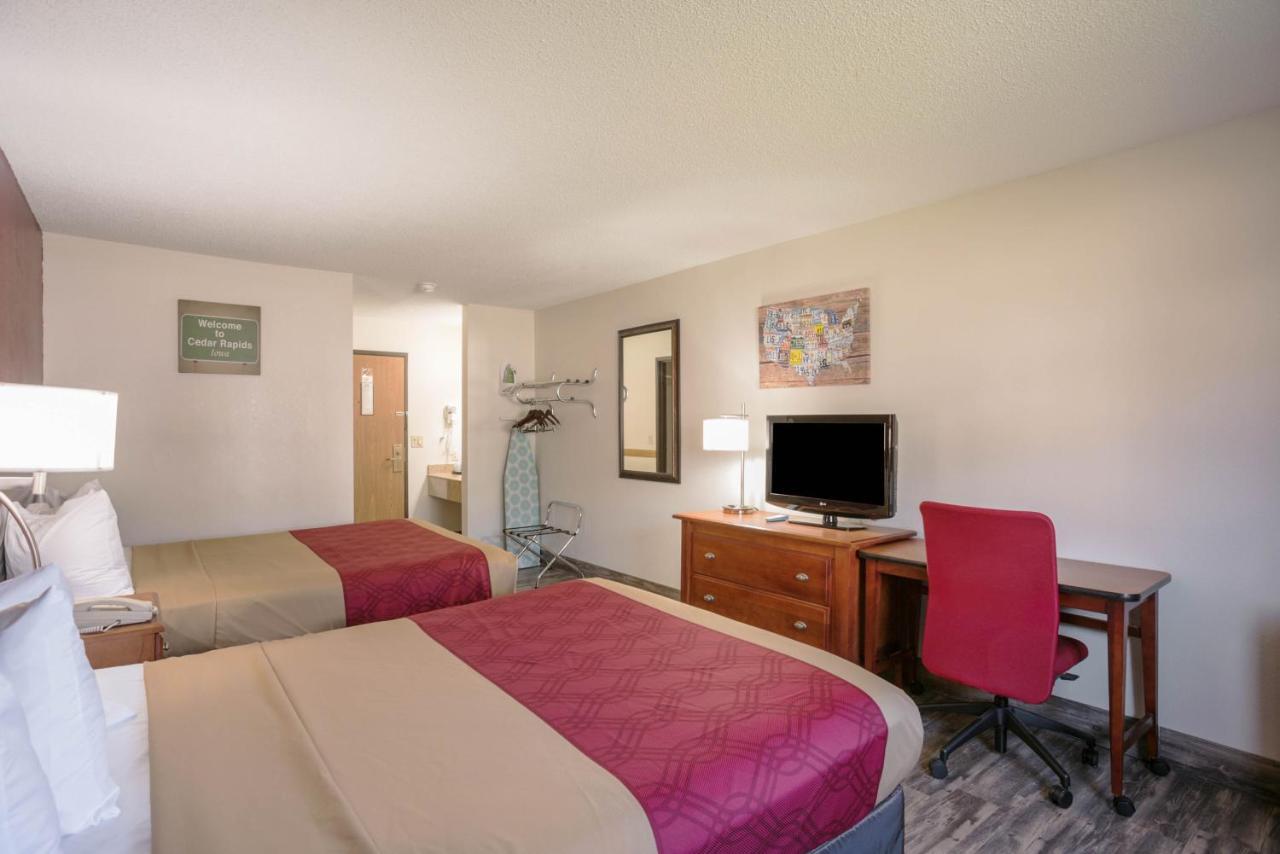 סידר רפידס Econo Lodge מראה חיצוני תמונה