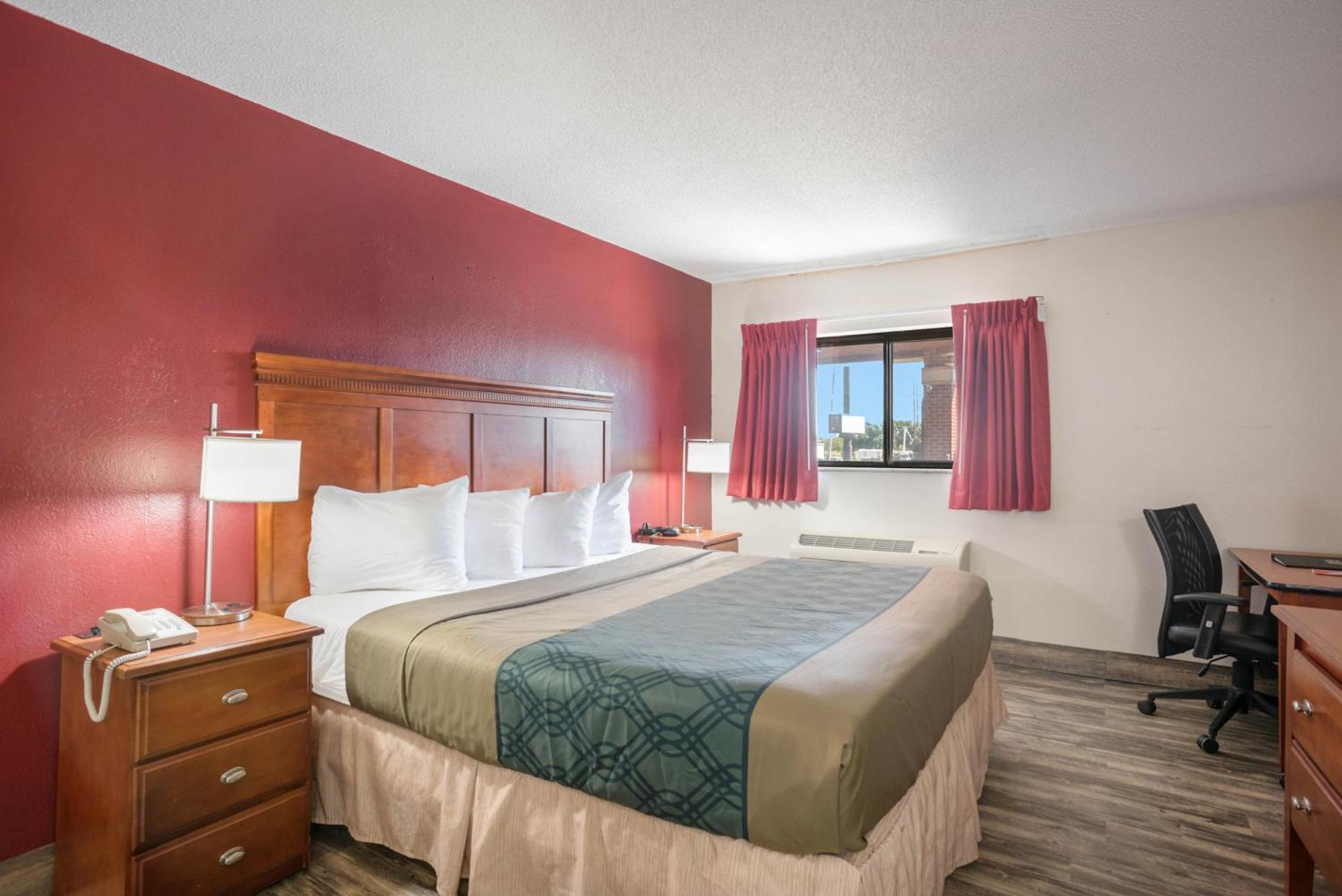 סידר רפידס Econo Lodge חדר תמונה