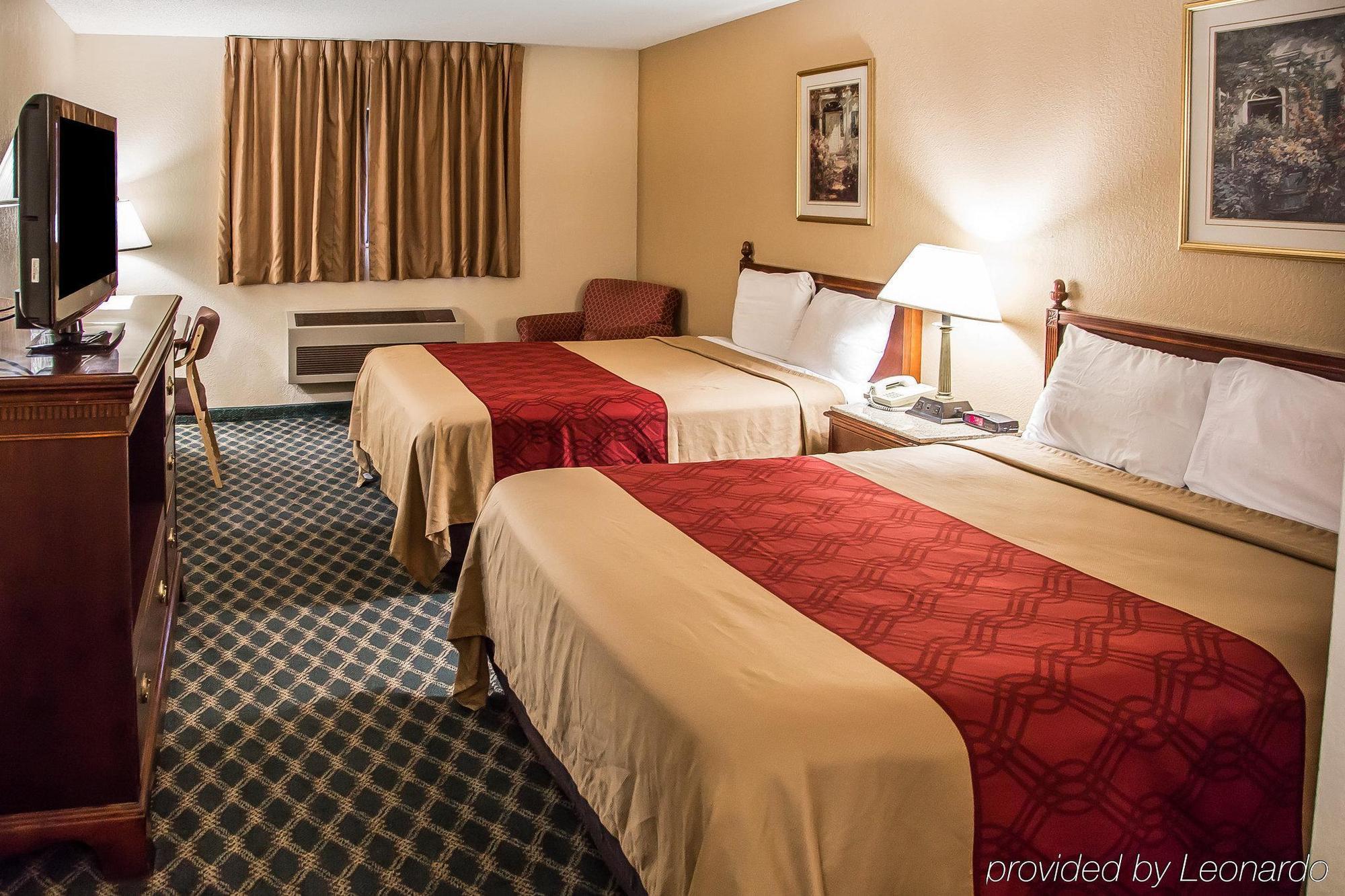 סידר רפידס Econo Lodge מראה חיצוני תמונה